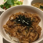 山形の店 山形田舎洋食堂 Tavola - たっぷりキノコのどんぶり