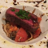 リベロ - 北海道産 蝦夷鹿の鉄板焼き サラダ仕立て
