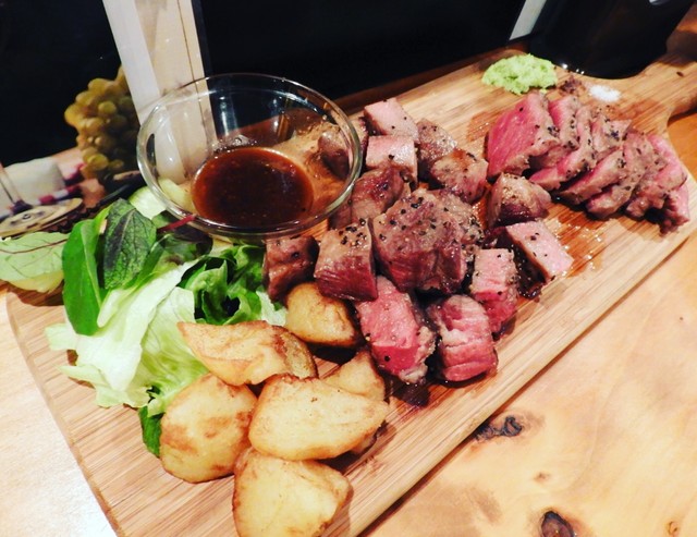 炭火グリル&葡萄酒ダイニング LUNA （ルナ） - 新伊勢崎/ダイニング