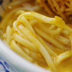 東京カオソーイ - 麺
