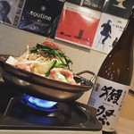 浦安kitchenあそび - あそびの鶏鍋！白濁鶏白湯かアッサリ醤油スープで！