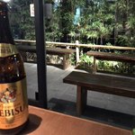 根津 釜竹 - 外の待合（喫煙可）