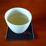 茂庵 - ソフトドリンクSセット（+200円）は、柚子ドリンクのホットにしてみました