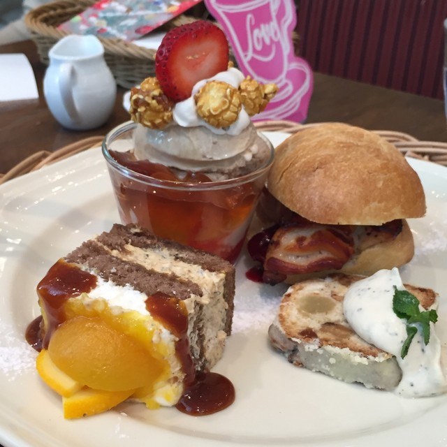 アフタヌーンティー ティールーム 博多アミュプラザ Afternoon Tea 博多 紅茶専門店 食べログ