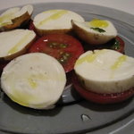 シシリヤ - カプレーゼ（本日のおススメ）