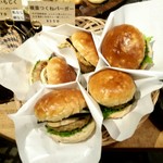 サリュー - 根菜つくねバーガー350円