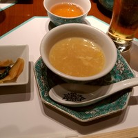 華都飯店 OsakaMetro本町ビル店 - コーンスープ