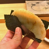 すし家 一柳 - タイラギ貝炙り海苔巻き
