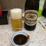 宝雲亭 - ビールと餃子のタレ