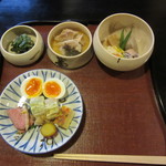 八寸　瓢三つ重ね鉢