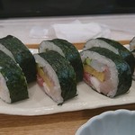 Sushi Yoshi - 海鮮巻の断面