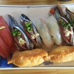 海さくら - 食事物、マグロ、サンマ、ヒラメ、サンマ、いなり。
