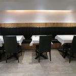 多良間牛 ダグズ・グリル - 奥のテーブル席