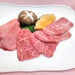 焼肉 ヒロ - 上肉３種盛セット