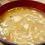 とんかつ おさむ - 旨味たっぷりの豚汁
