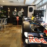 Ｆ１　ＰＩＴ　ＳＴＯＰ　ＣＡＦＥ - 