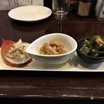お通しは三種