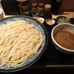 つけ麺 道 - つけ麺（大盛400ｇ）　\850  皿のデカさ、伝わりますか？　