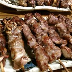 もつ焼き酒場　豚坊 - 今日は複数人なので。