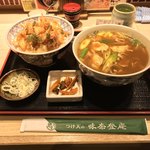 味奈登庵 - カレー南蛮そば＋かき揚げ天丼！