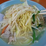 たっぷり野菜炒め＆黄色い麺