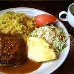 2017.2④ ハンバーグドライカレー(スープ付)￥690