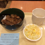 Orion Cafe - ステーキ丼（肉特大）600円 ドリンク付