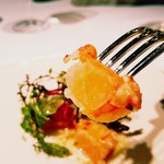 AKI NAGAO - 伊勢海老のサラダ仕立て　パッションフルーツと金木犀
