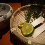 炭火焼肉 あもん - 松茸：季節物も幅広くいつ伺っても飽きさせない