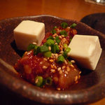 炭火焼肉 あもん - チャンジャ：クリームチーズ入れると旨いよねっ・・・っと言ったらささっと提供