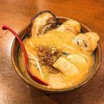 Memba Tado Koro Shouten - 北海道味噌 味噌漬け炙りチャーシュー麺 1000円