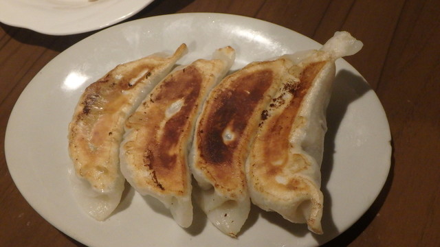 赤坂餃子楼 アカサカギョウザロウ 赤坂見附 中華料理 食べログ