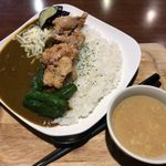 Nikubaru Chibikuro - 「黒毛和牛カレー(トッピングあり)」980円