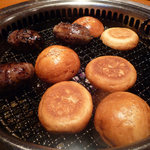 炭火焼肉 あもん - ハンバーガー：じっくり焼くので時間が掛かります