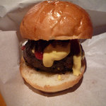 炭火焼肉 あもん - ハンバーガー：ちょいと有名になりましたね