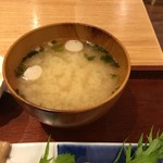 和カフェ Tsumugi - 麩とわかめのお味噌汁