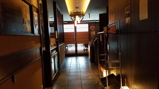 杜若 - 店内の入口入ったとこ