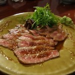 手打蕎麦 とし庵 - 和牛A5サーロインのたたき風