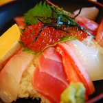 Rakkyoukan - 海鮮丼（￥１２５０）