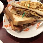 HOOTERS - 