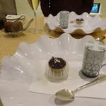 トゥ・ラ・ジョア - 熟成トラフグのカクテルです。