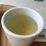 豊島美術館カフェ - 豊島産ホットレモネード