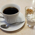Junkissa Marina - ウインナーコーヒー
