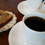カザーナ・コーヒー - コスタリカ＆チョコとくるみのパウンドケーキ