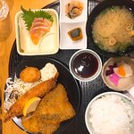 咲蔵 - ミックスフライ定食（800円）