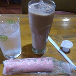 ロティー - ・アイスチャイと布おしぼり