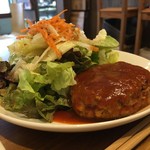 café ｐiñata - 木の子入りハンバーグ