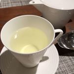 レストランベルス - ハーブティ