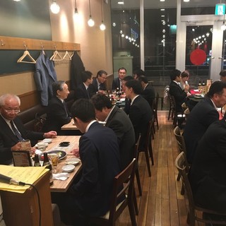 15名様前後のパーティにぴったり！お子様連れでも安心！ベンチシートのお席