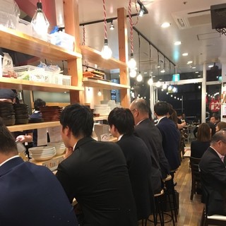 お1人でも安心！カウンター席♪